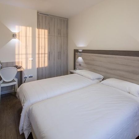 Hotel Panineria Colombera Rossa Брешія Екстер'єр фото