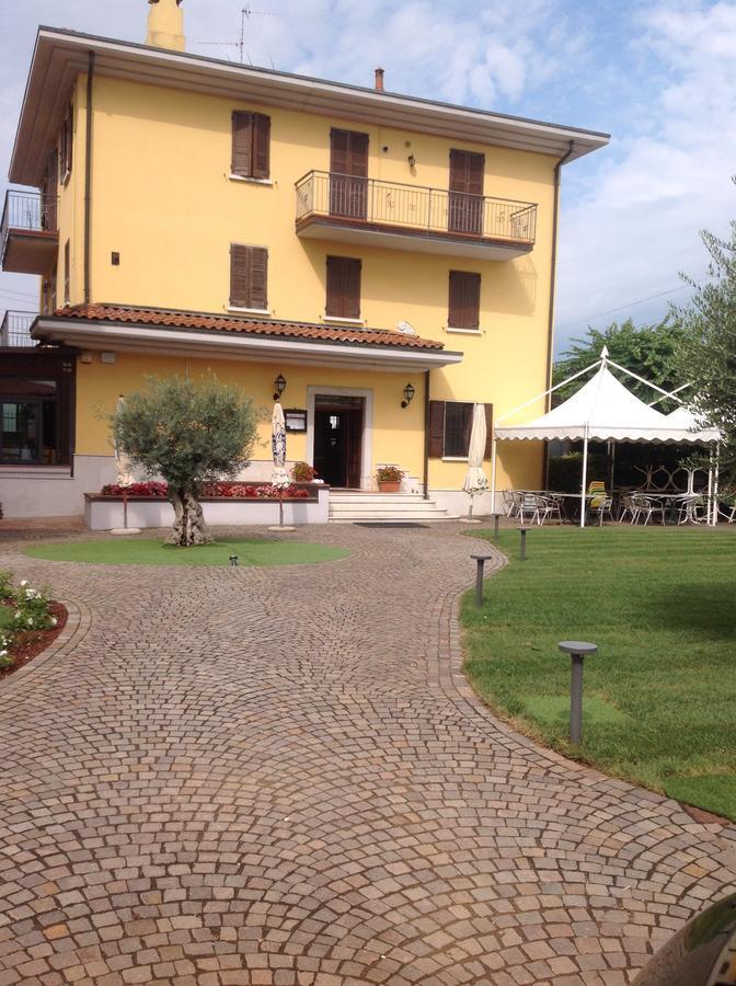 Hotel Panineria Colombera Rossa Брешія Екстер'єр фото